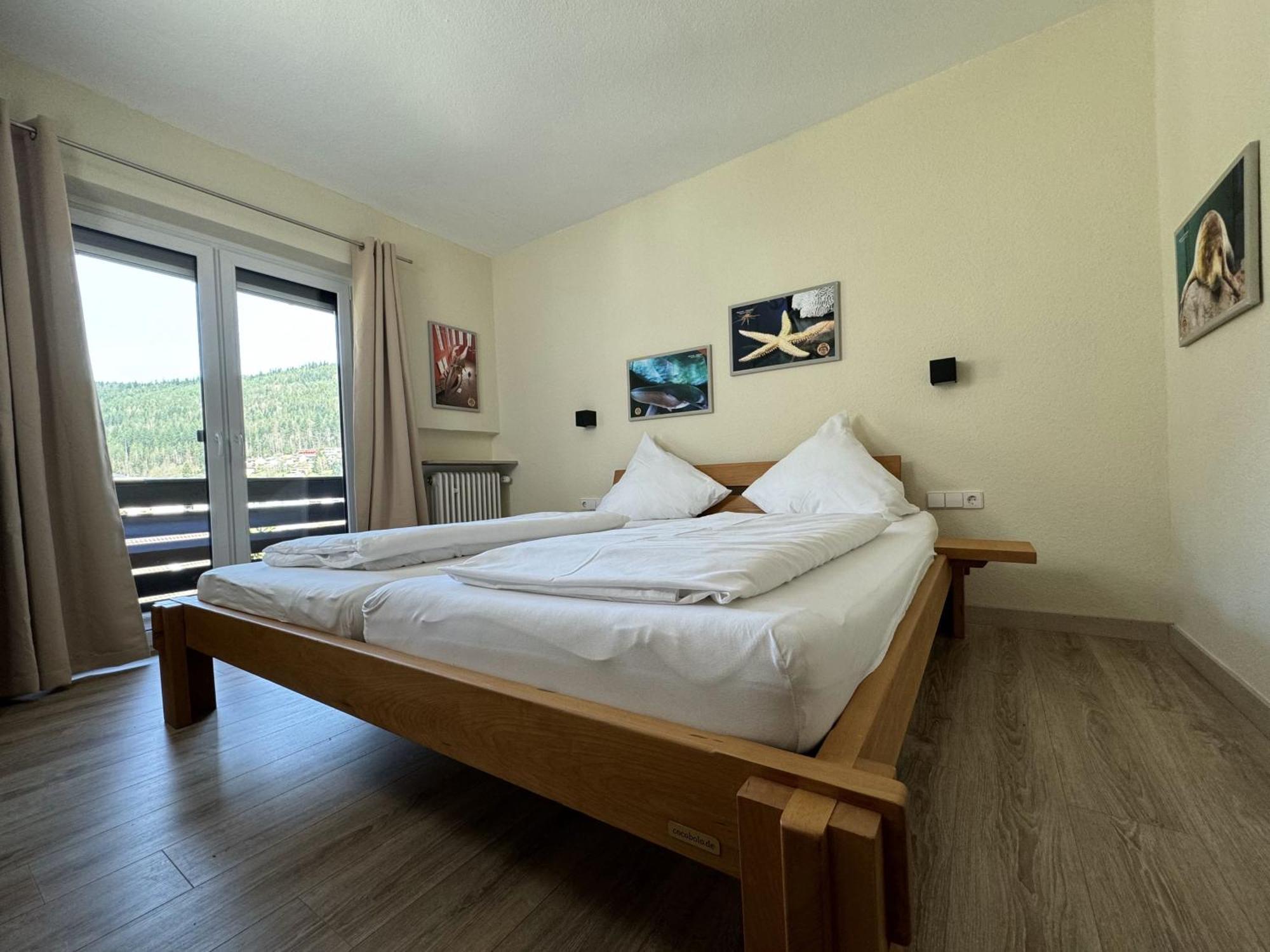 Aparthotel Schwarzwald Panorama Bad Wildbad Ruang foto