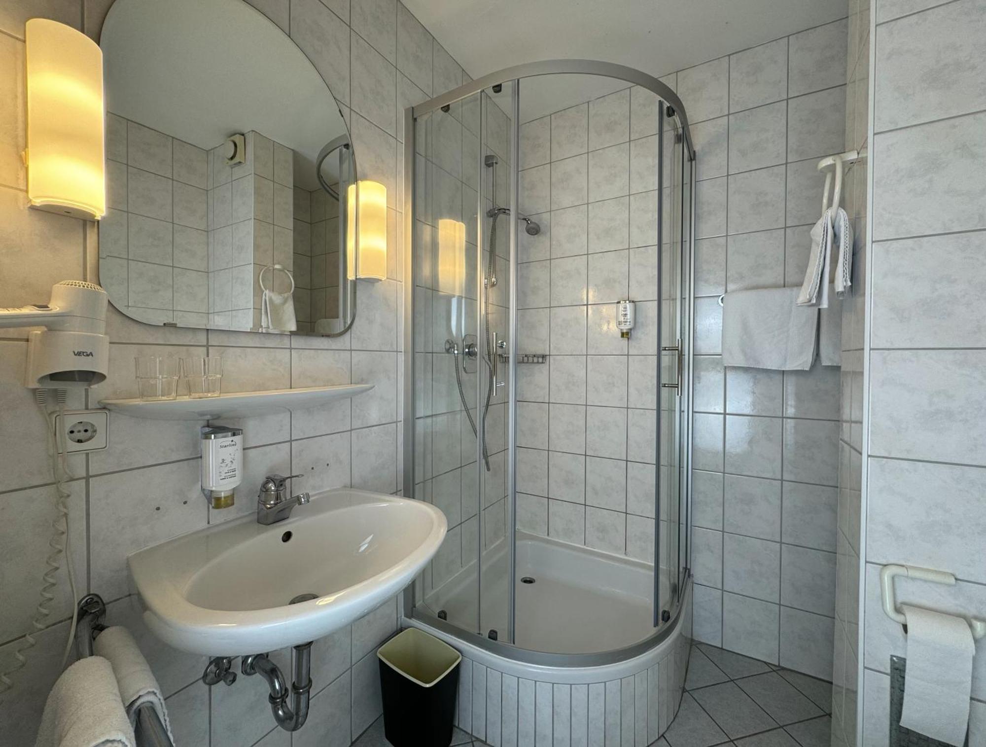 Aparthotel Schwarzwald Panorama Bad Wildbad Ruang foto